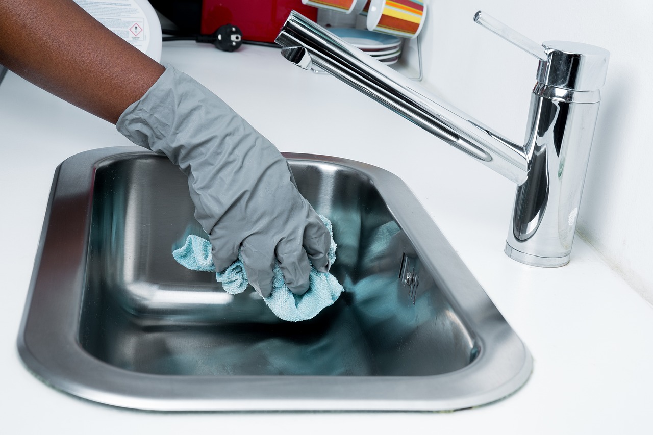 cleaning sink