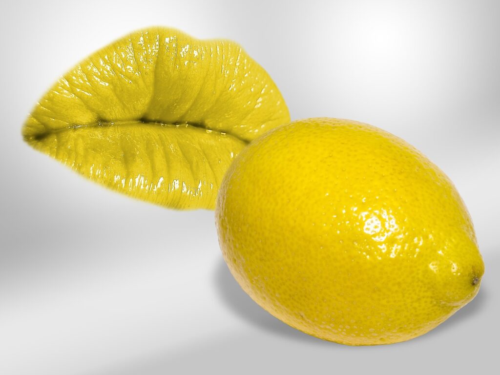 yellow lips and lemon