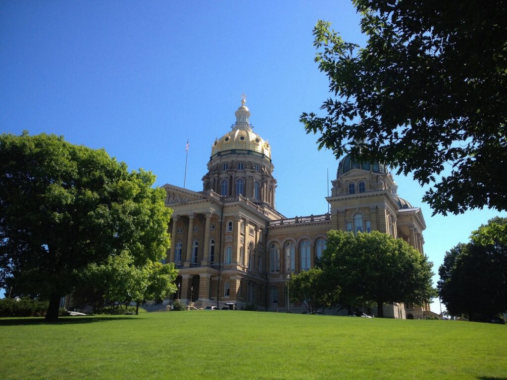 des moines capital building